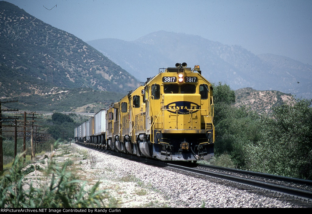 ATSF 3817 West near Cajon